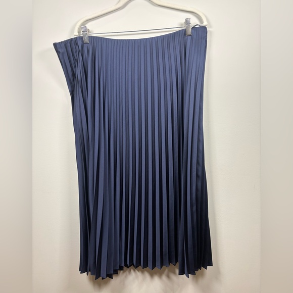 J. Crew Dresses & Skirts - JCREW Pleated Midi Skirt Navy